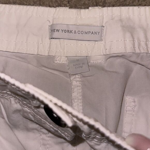 New York & Company Versatile Pants! - Picture 9 of 12